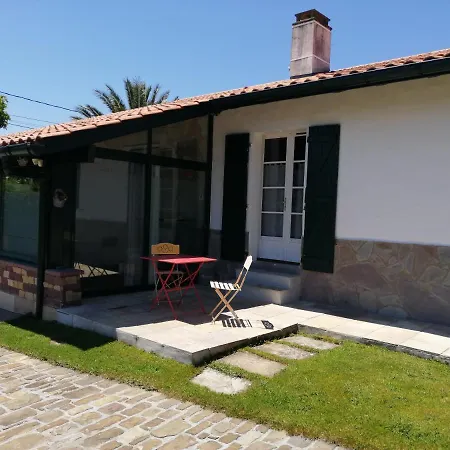 Nocleg ze śniadaniem D'hotes Amets 3*