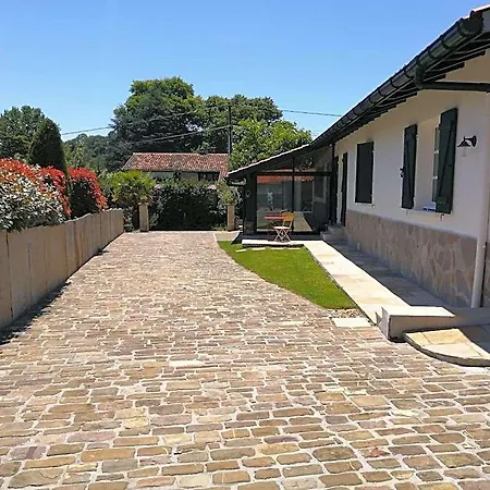 D'hotes Amets Bed & Breakfast 3*